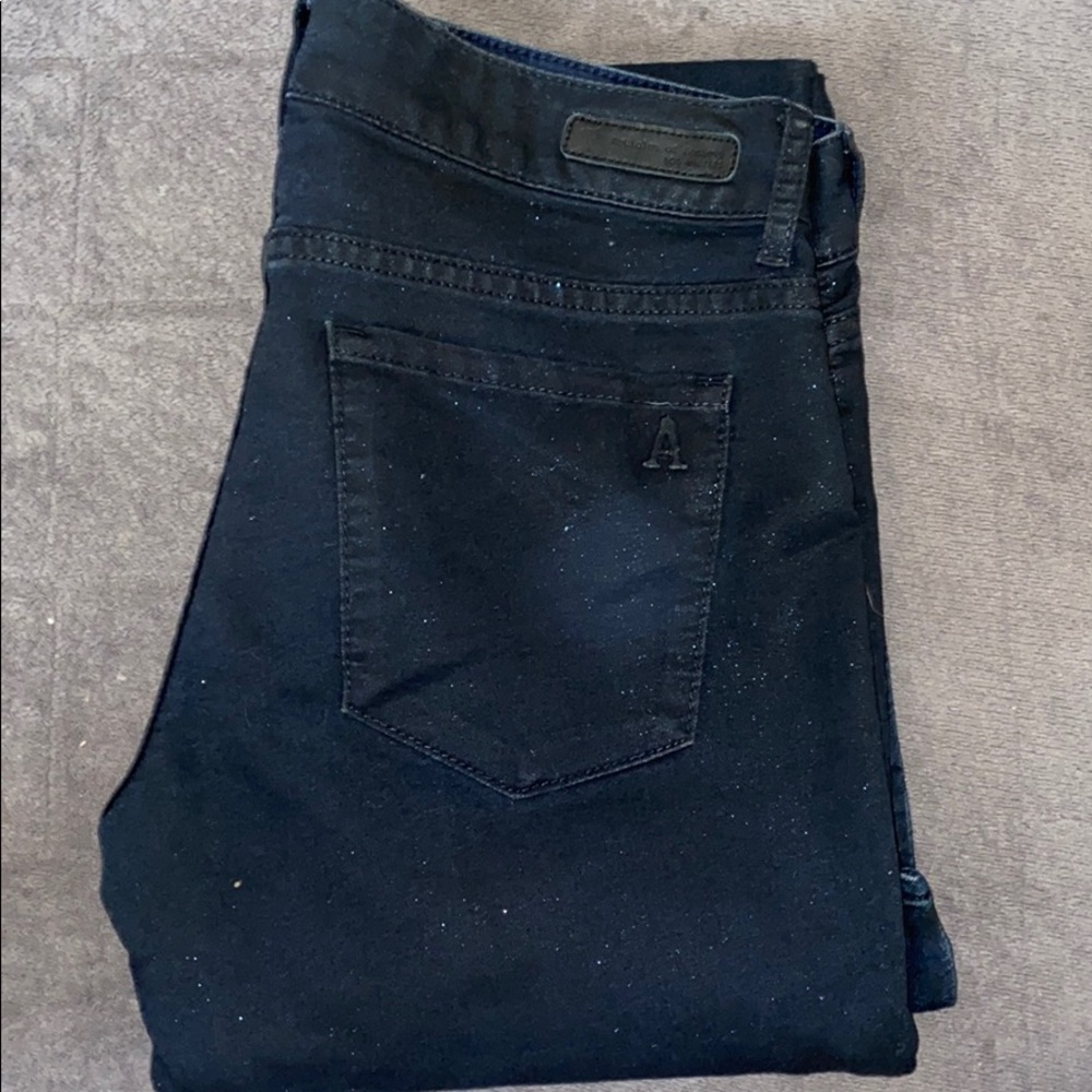 Jeans - Picture 2 of 3